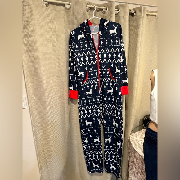PTP 20 inches 34 inches from shoulder to crotch inseam is 28” Christmas onesie - Picture 4 of 11